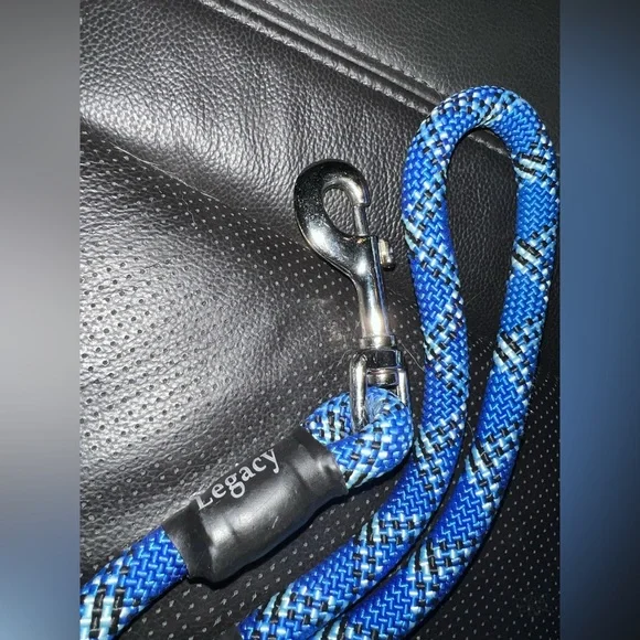 Legacy Collection Braided
Rope Leash Large - Picture 5 of 6